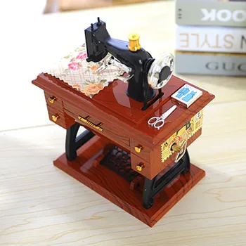 Naujas Mažos Muzikinės Dėžutės Plastikinės Derliaus Music Box Mini Siuvimo Mašina Stiliaus Mechaninė Gimtadienio Dovanų Stalo Dekoro 0.4