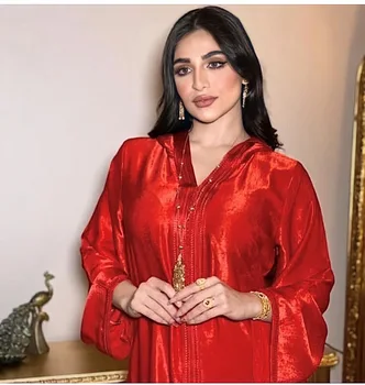 Romaną Moterys Artimųjų Rytų Dubajus Suknelė Abaja Aukso Krašto Ilgomis Rankovėmis Su Gobtuvu V Kaklo Aksomo Musulmonų Ilgas Chalatas, Šalies Vakaro Drabužiai 2021