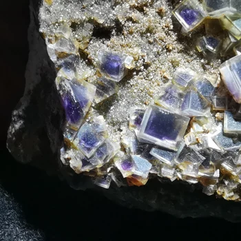887.9 gNatural violetinė fluorito ir kvarco mineralų akmenį namų puošybai žiedas venų gydymo geologijos mokymo KRISTALINIS KVARCAS PERLAS