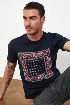Trendyol Vyrų trumpomis Rankovėmis Slim Fit Atspausdintas T-Shirt TMNSS21TS1074