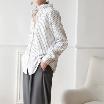HziriP Mados Negabaritinių Karšto Dryžuotas Femme Plius Dydis 2021 Minimalistinio Streetwear Aukštos Kokybės Moterų, Naujas Prašmatnus Office Lady Marškinėliai